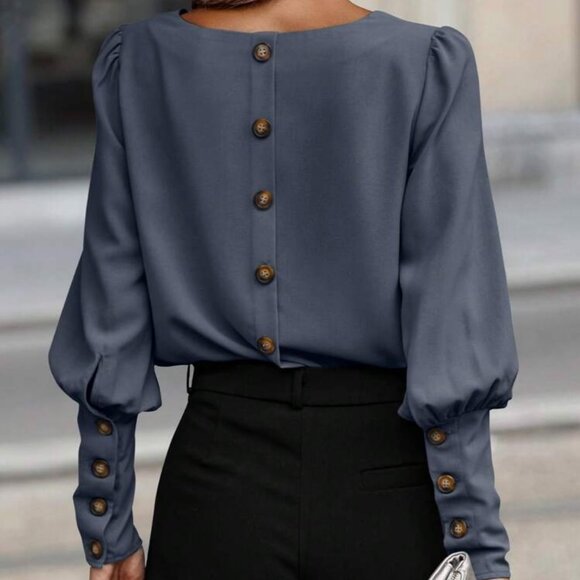 Boutique Tops - Long Sleeve Button Classic Casual Shirt NWT